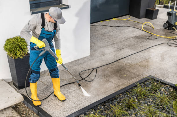 Best Roof Power Washing Services  in Poynette, WI